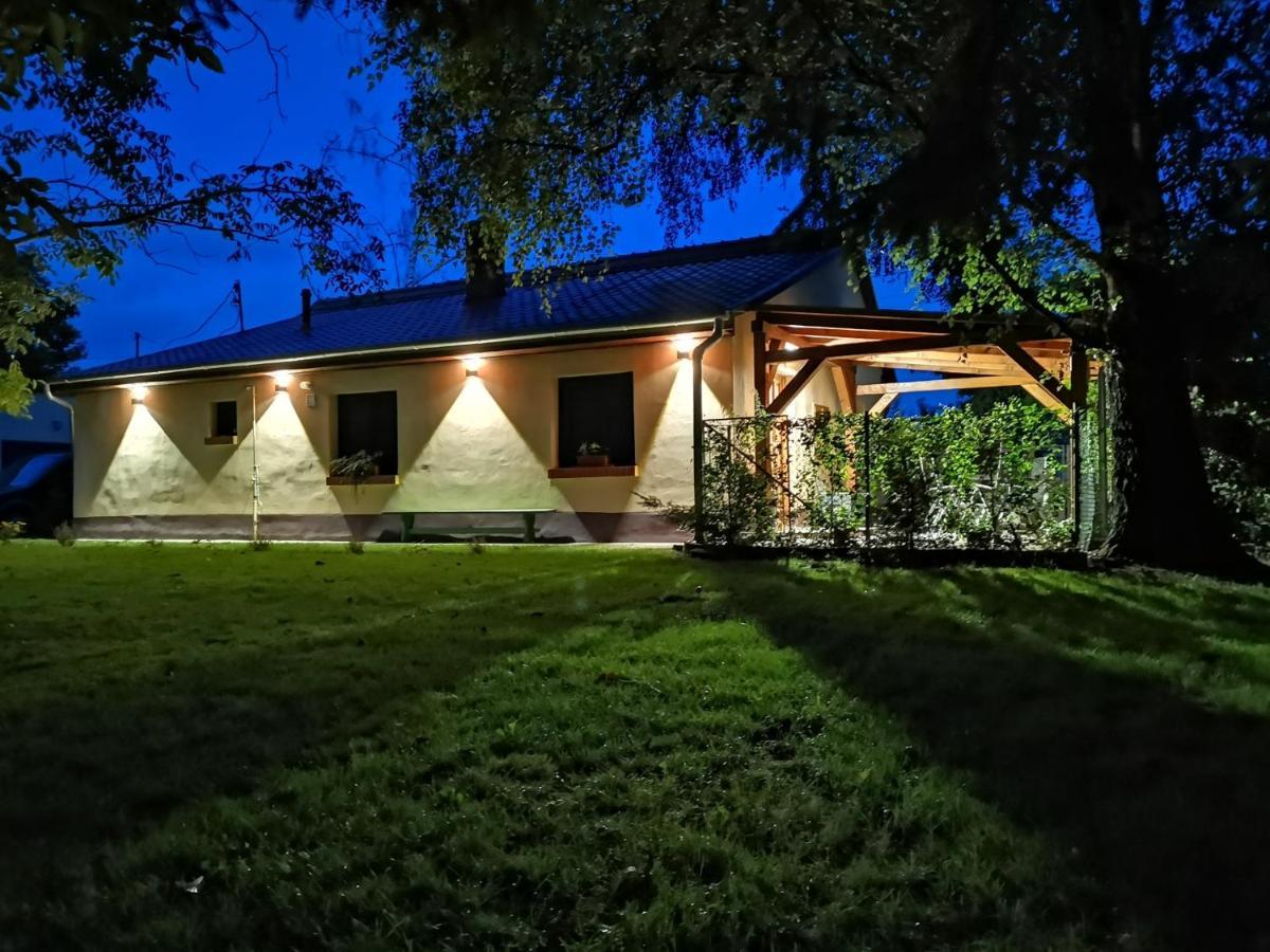 Szent Erzsébet Apartmanház Kecskemét Exterior foto