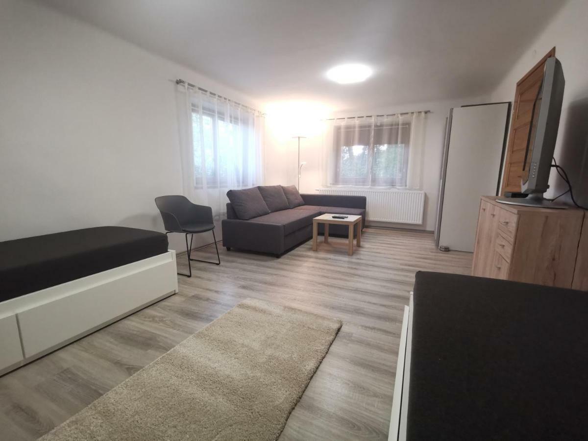 Szent Erzsébet Apartmanház Kecskemét Exterior foto